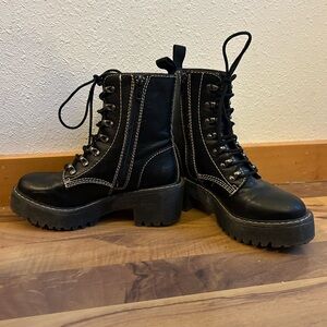Women’s Boots